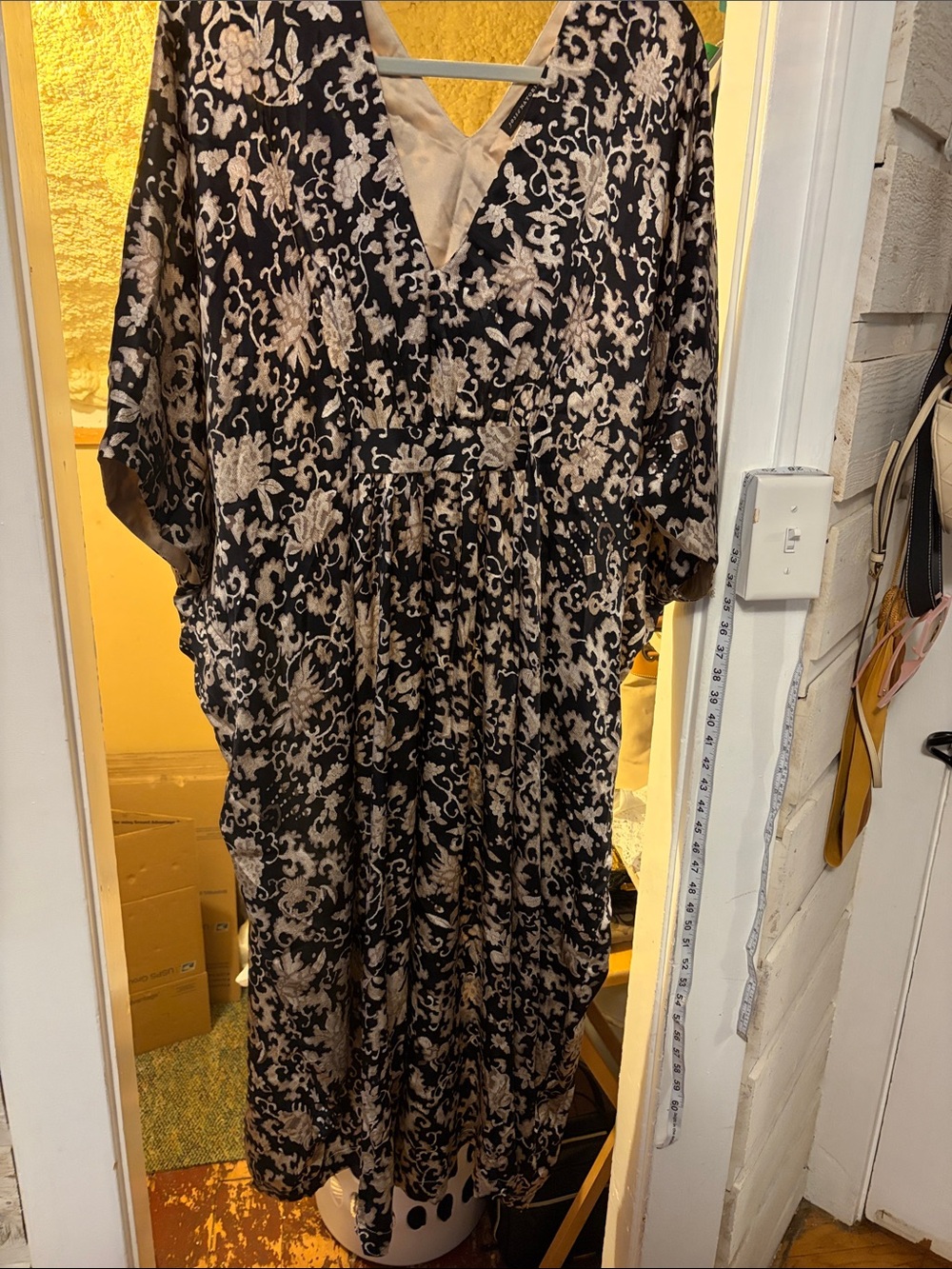 Josie Natori Black and Cream Floral Maxi Kaftan One Size 100% Silk